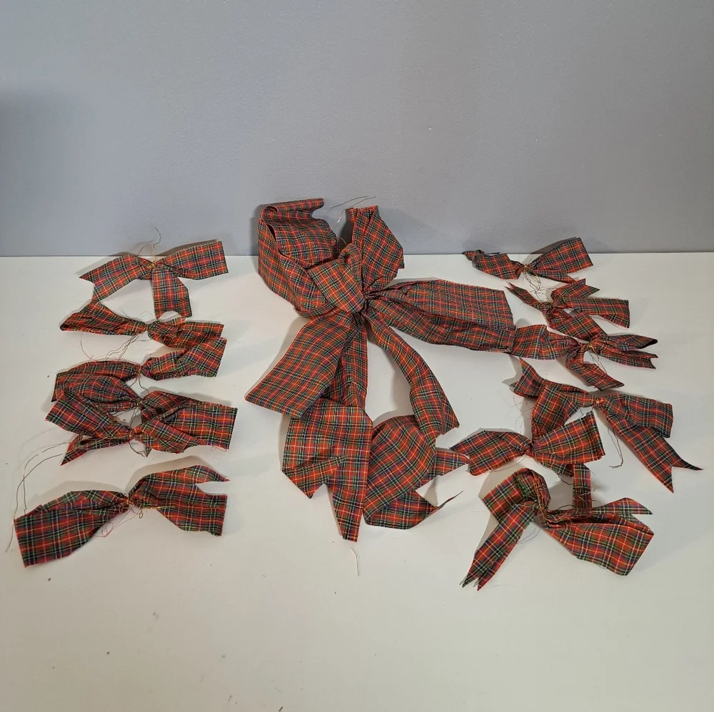 Lot Of‎ 13 Vintage Christmas Ribbon Bows Red / Green Tartan
